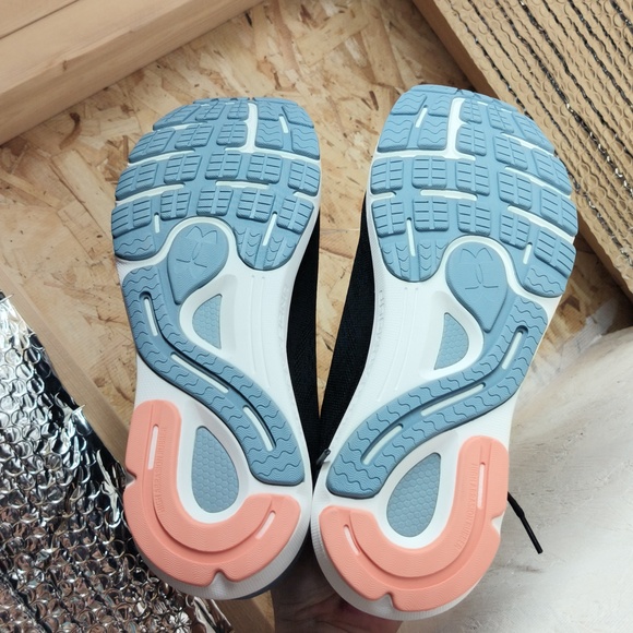 Under Armour HOVR™ Sonic 6 Women Shoes